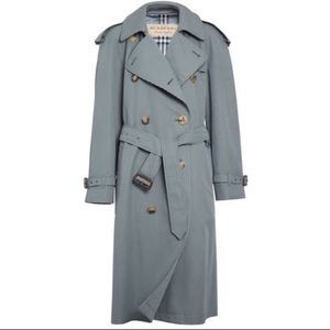 VINTAGE BURBERRY TRENCH